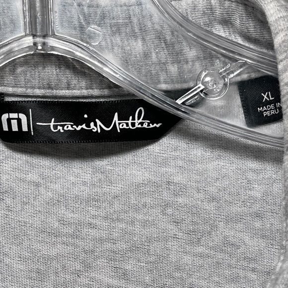 Travis Mathew Men’s Golf Hawaiian Polo - Picture 4 of 5